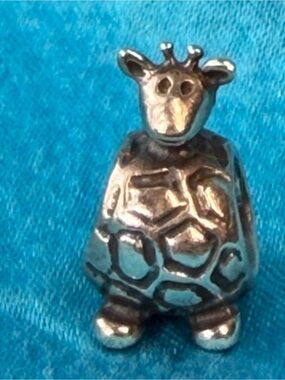 Pandora Sterling Silver Giraffe Charm now retired